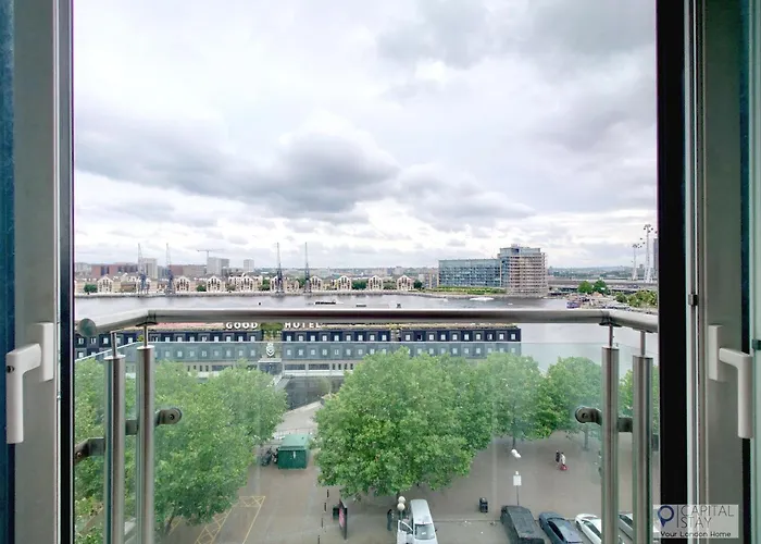 Fully Serviced Two Bed Apartment With River View